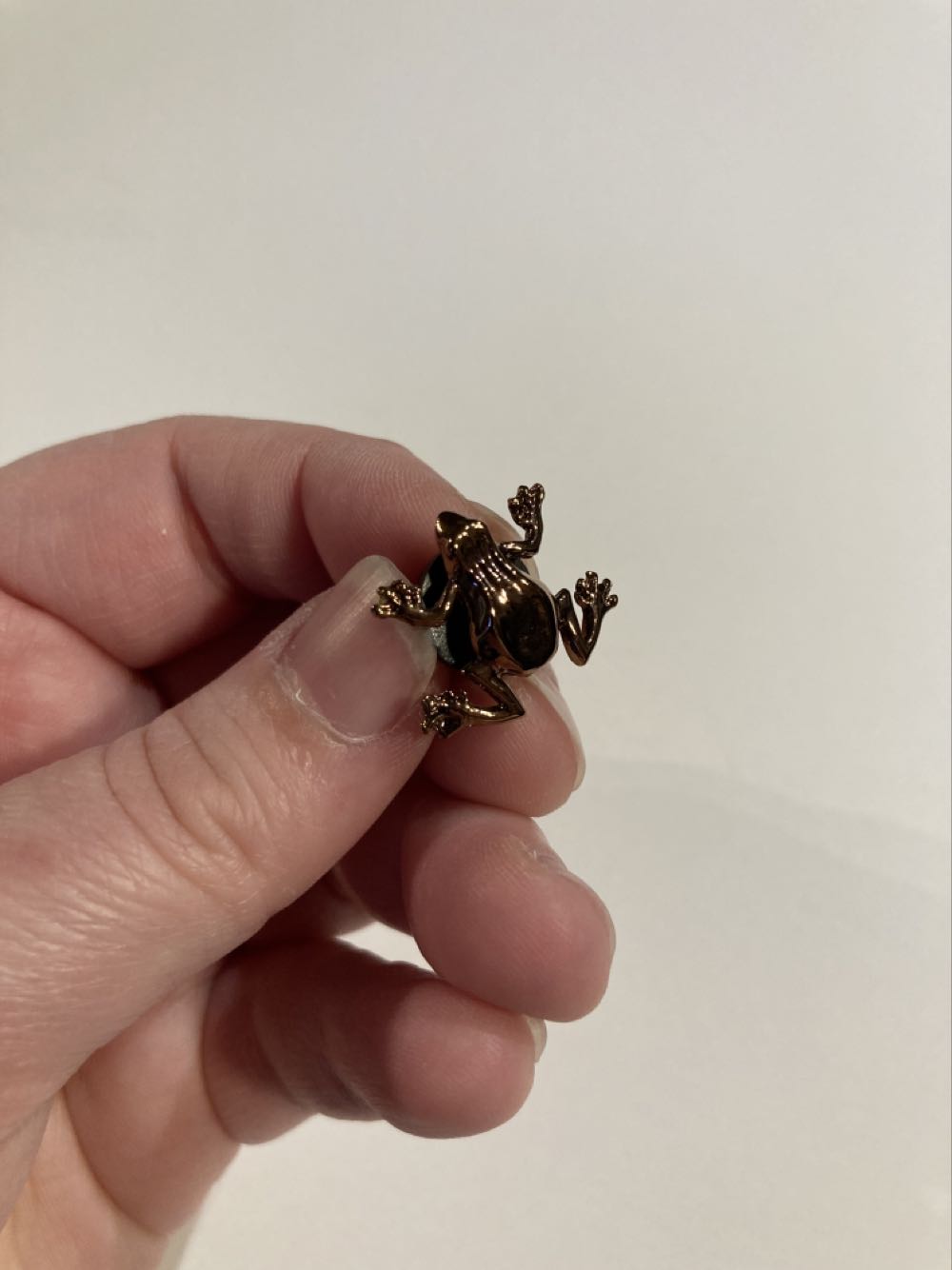 *  pin collectible - Main Image 2