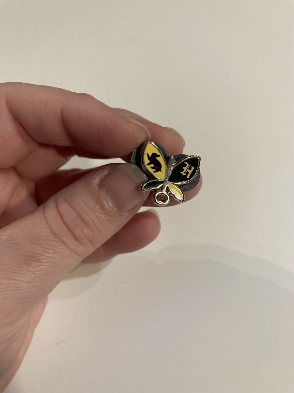 *  pin collectible - Main Image 3