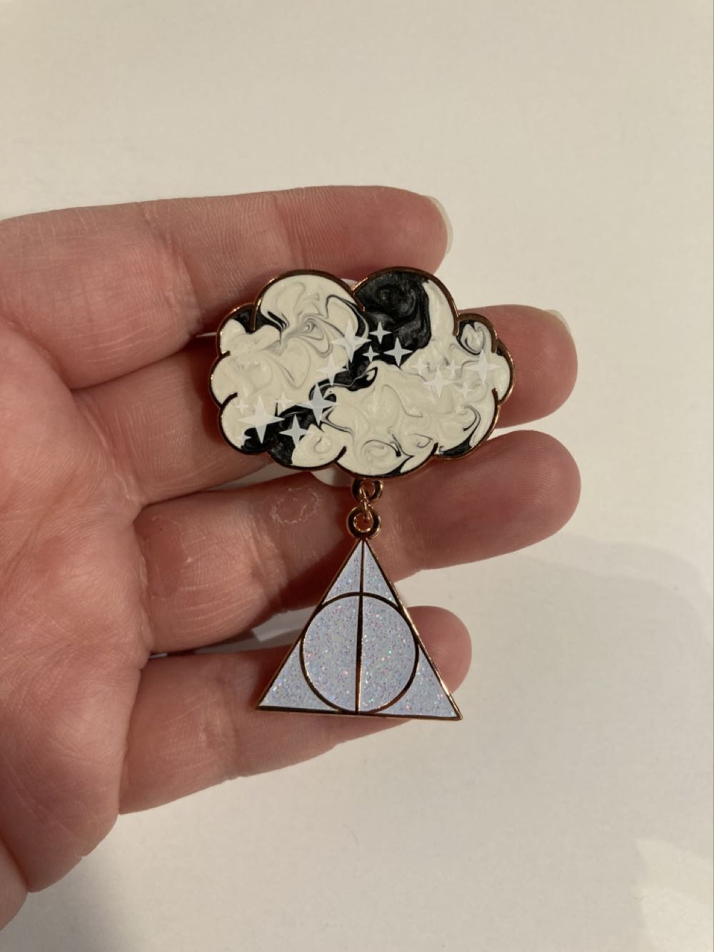 *  pin collectible - Main Image 2