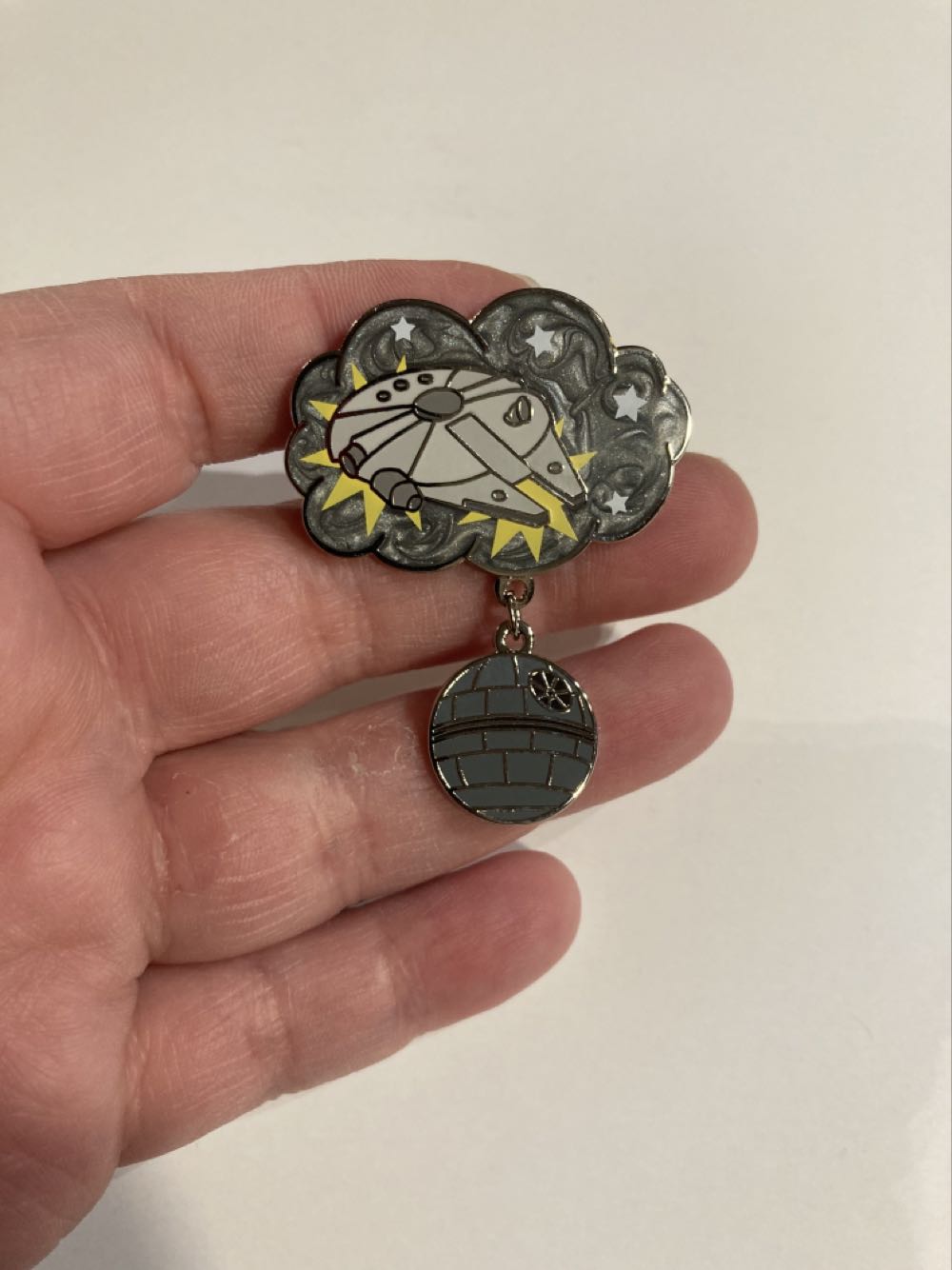 *  pin collectible - Main Image 2