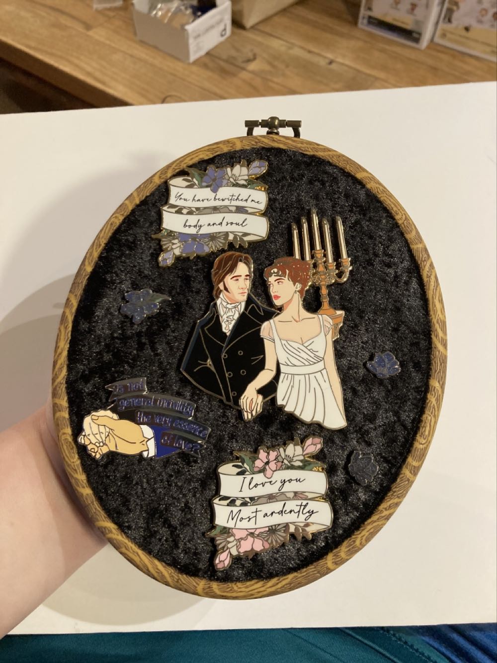 *  pin collectible - Main Image 2