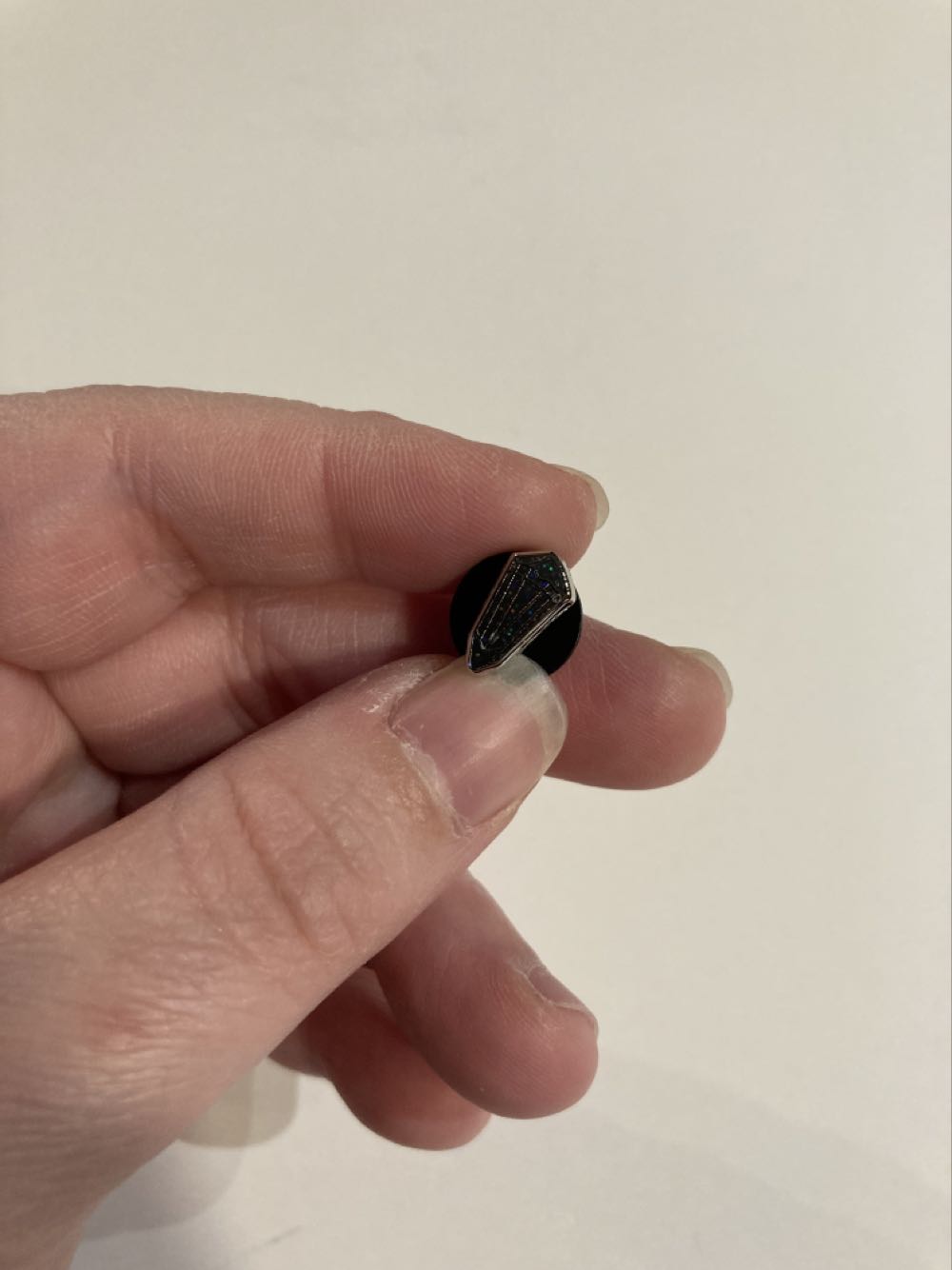 *  pin collectible - Main Image 2