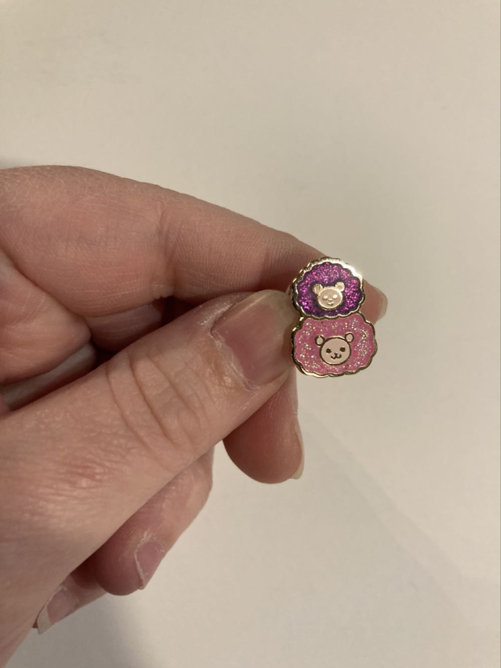 *  pin collectible - Main Image 3