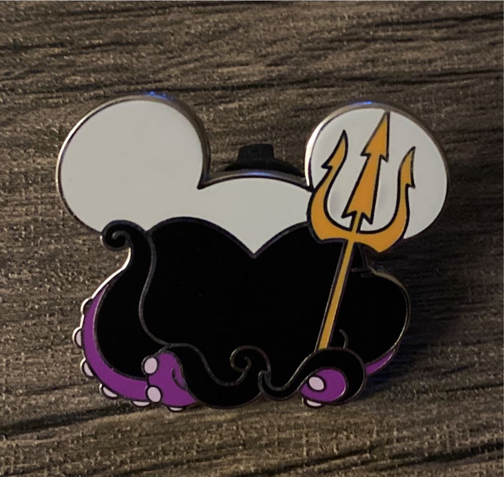 Beach Day Bucket Donald Duck