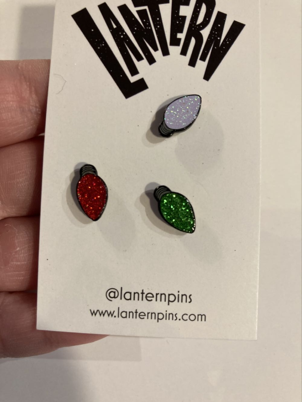 *  pin collectible - Main Image 3