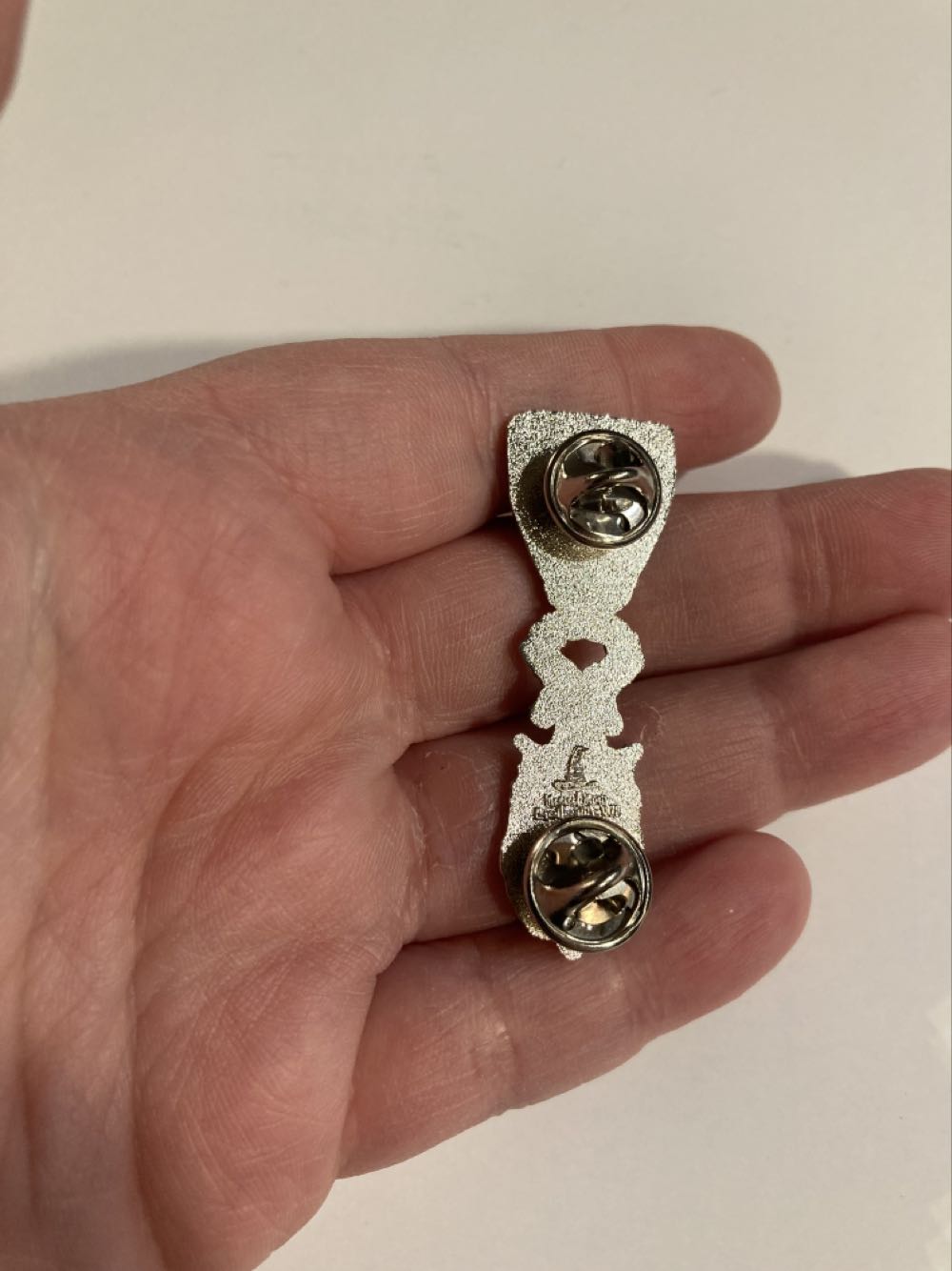 *  pin collectible - Main Image 2