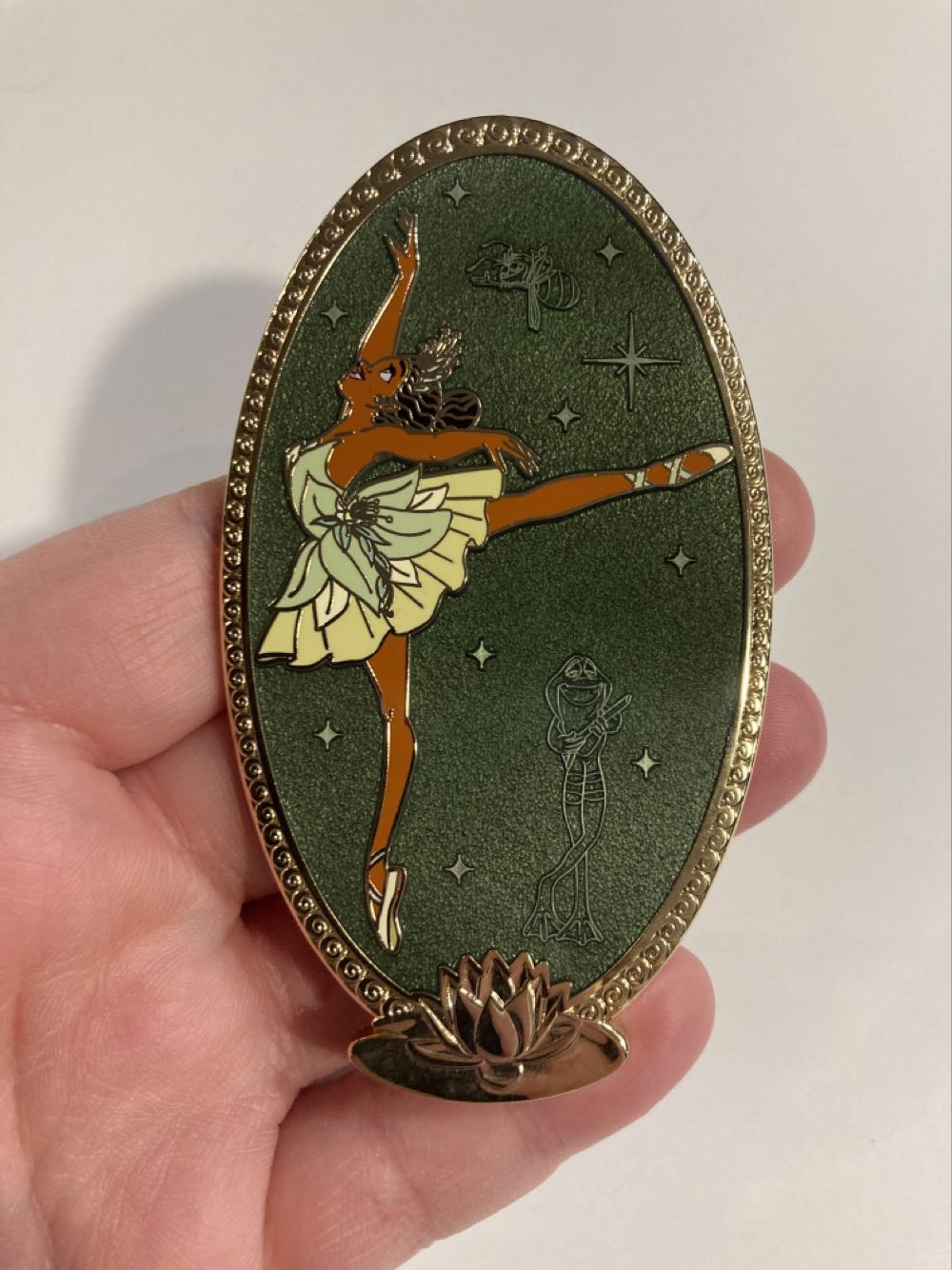 Large Belle Cut Out Dancing