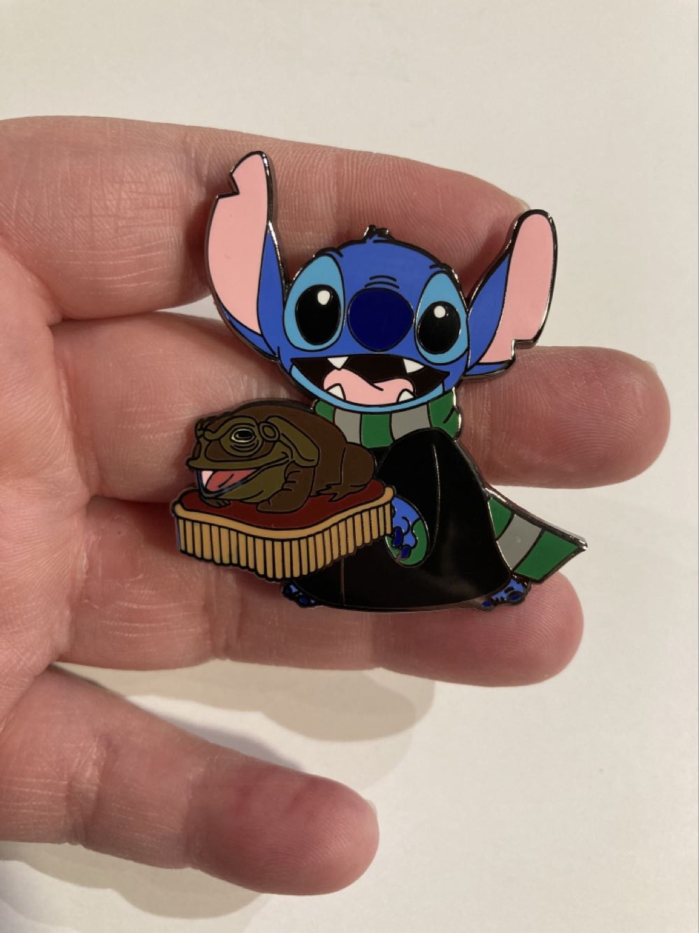 Star Wars: Obi-wan: Darth Vader Moving Arm Hard Enamel Pin Amazon Exclusive