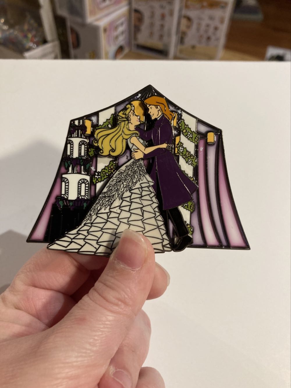 *  pin collectible - Main Image 2