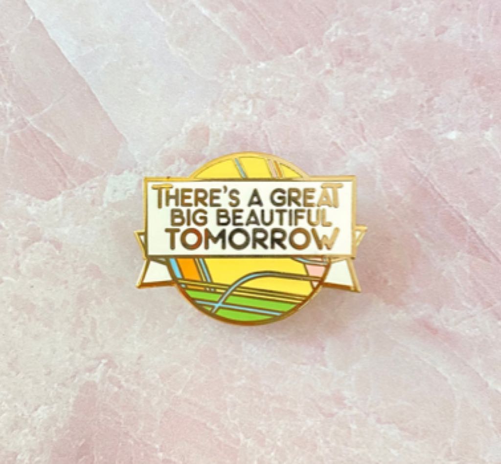 Disney Parks Pride Rainbow Jumbo Flag Pin Mickey Limited Edition 2500 Nib