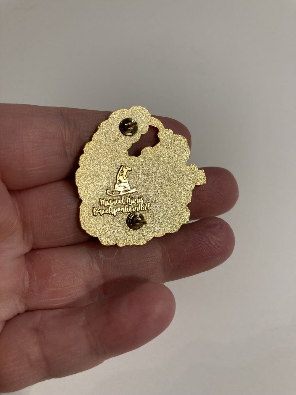 *  pin collectible - Main Image 4