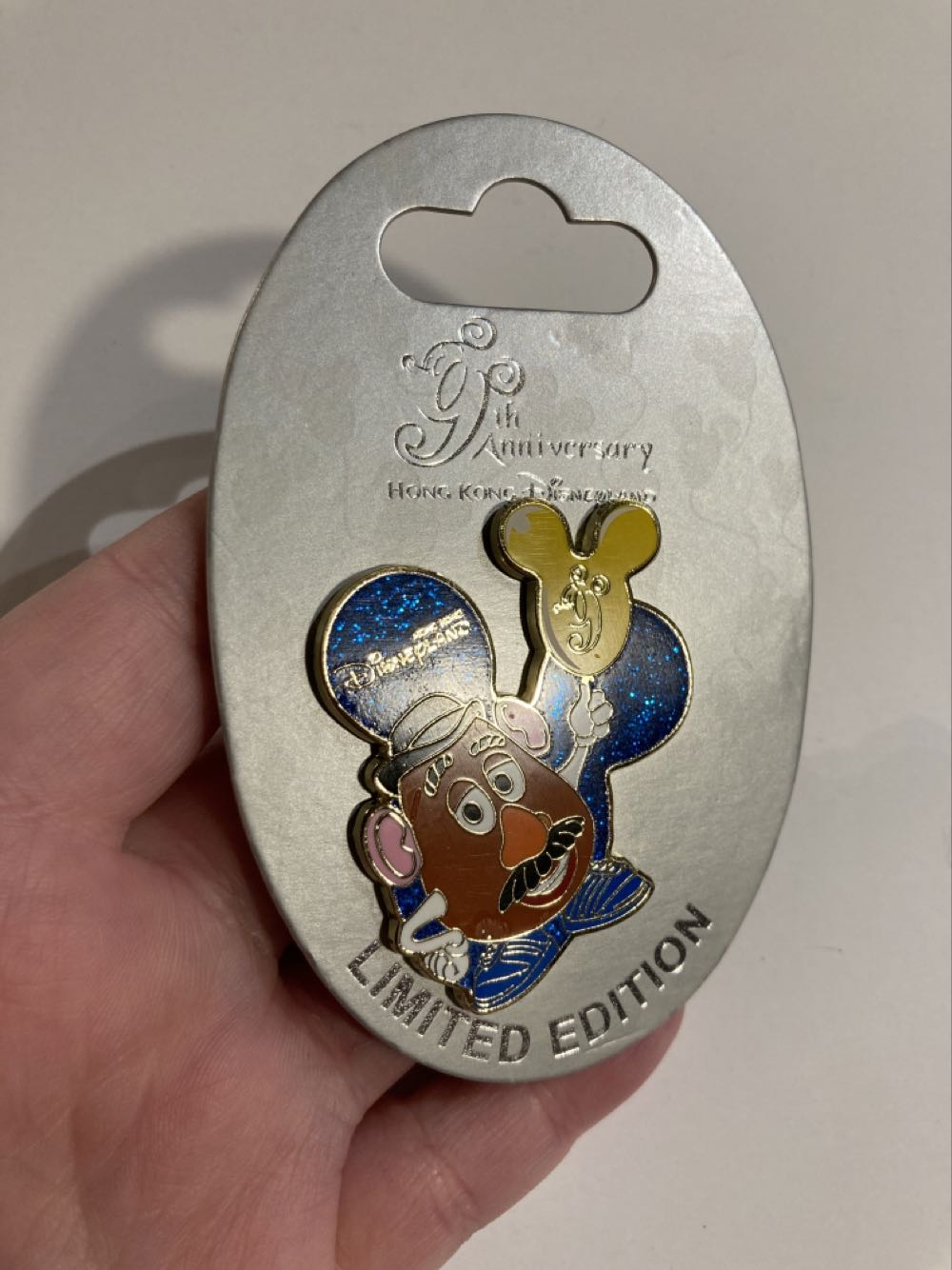 *  pin collectible - Main Image 3