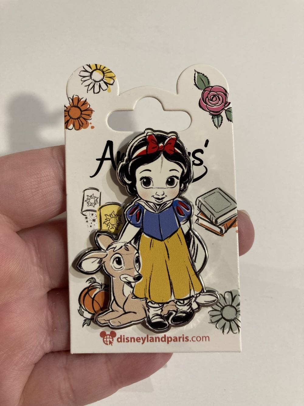 *  pin collectible - Main Image 2