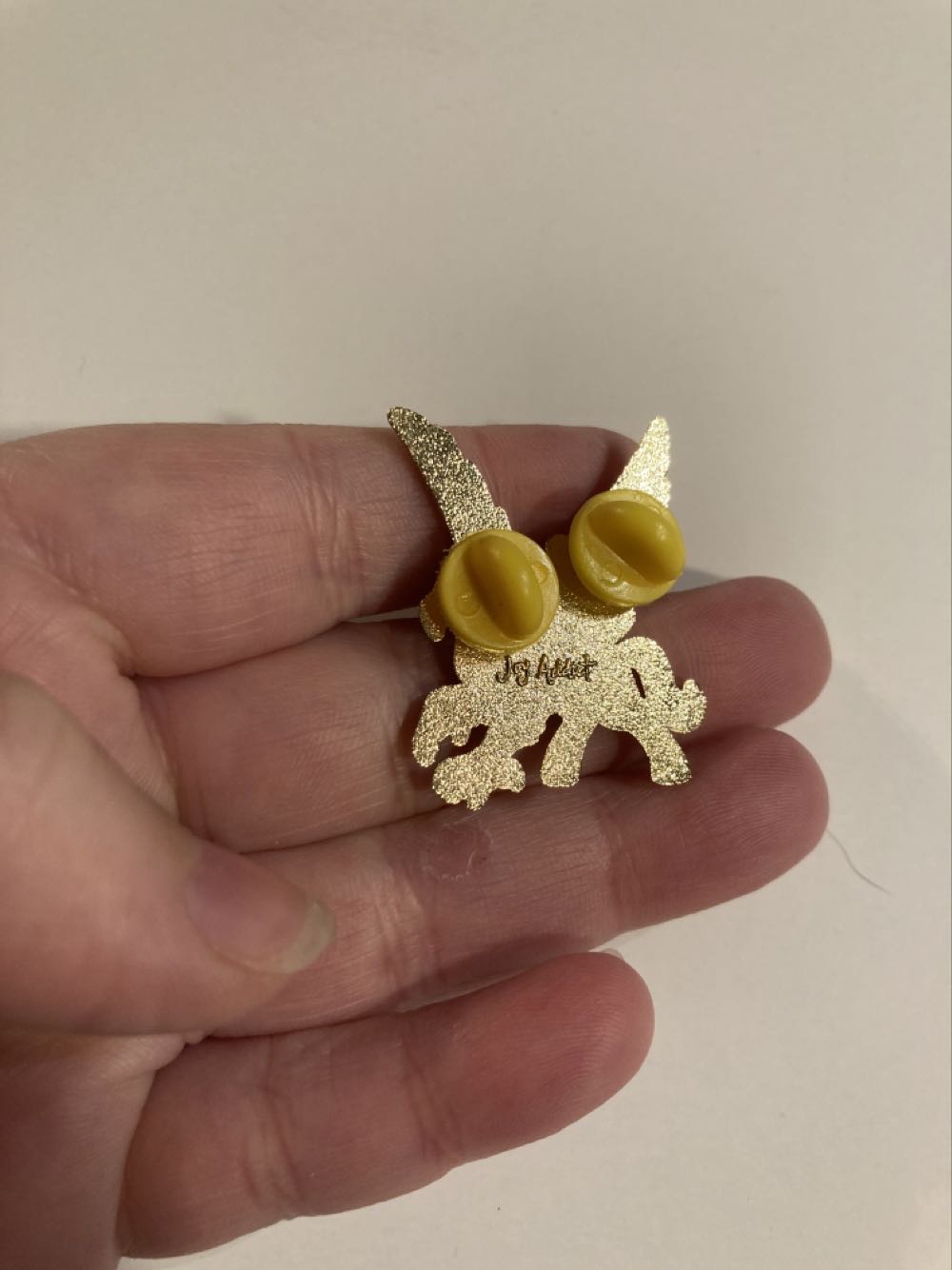 *  pin collectible - Main Image 4