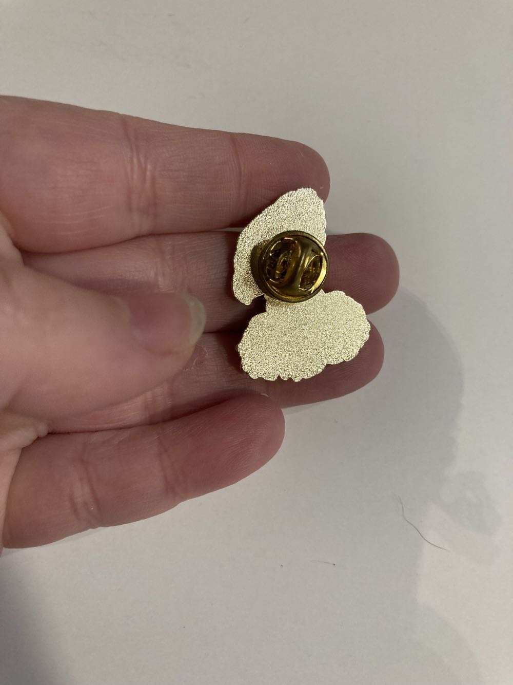 *  pin collectible - Main Image 2