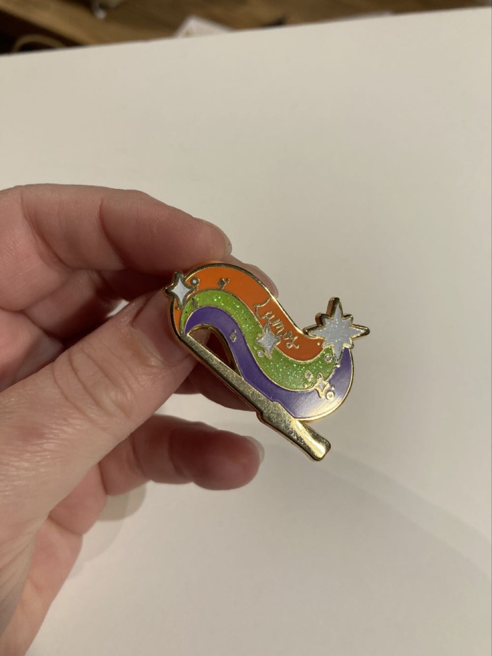 *  pin collectible - Main Image 2