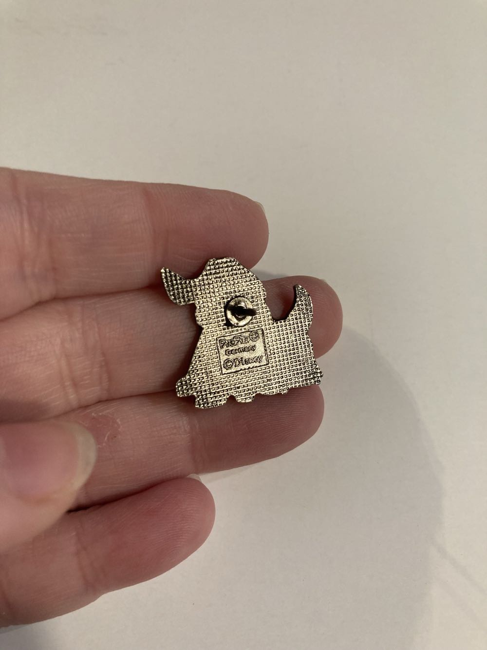 *  pin collectible - Main Image 2