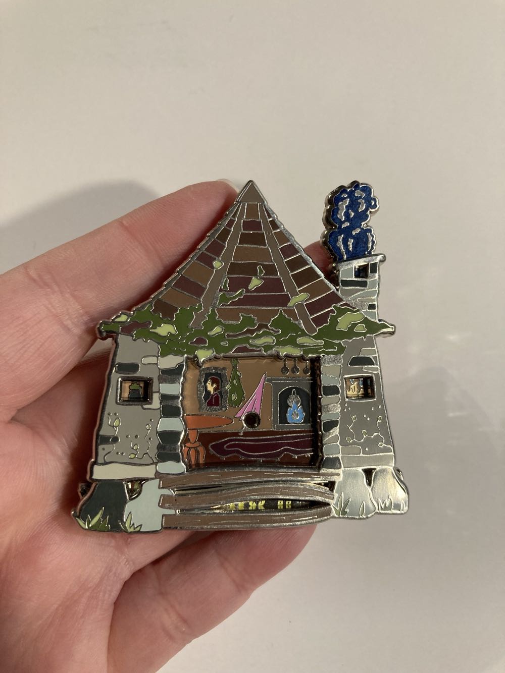 *  pin collectible - Main Image 3