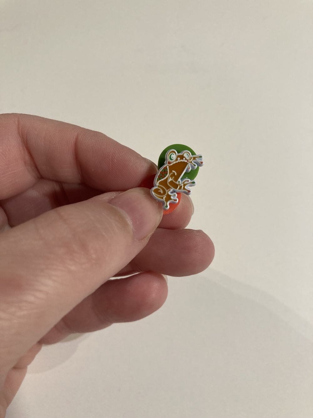 *  pin collectible - Main Image 2