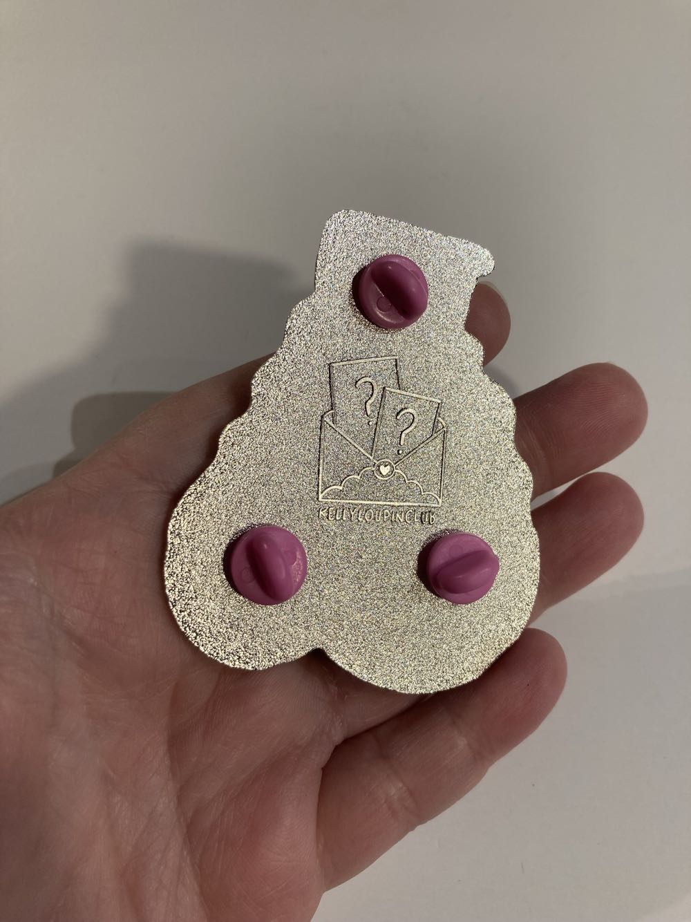 *  pin collectible - Main Image 4