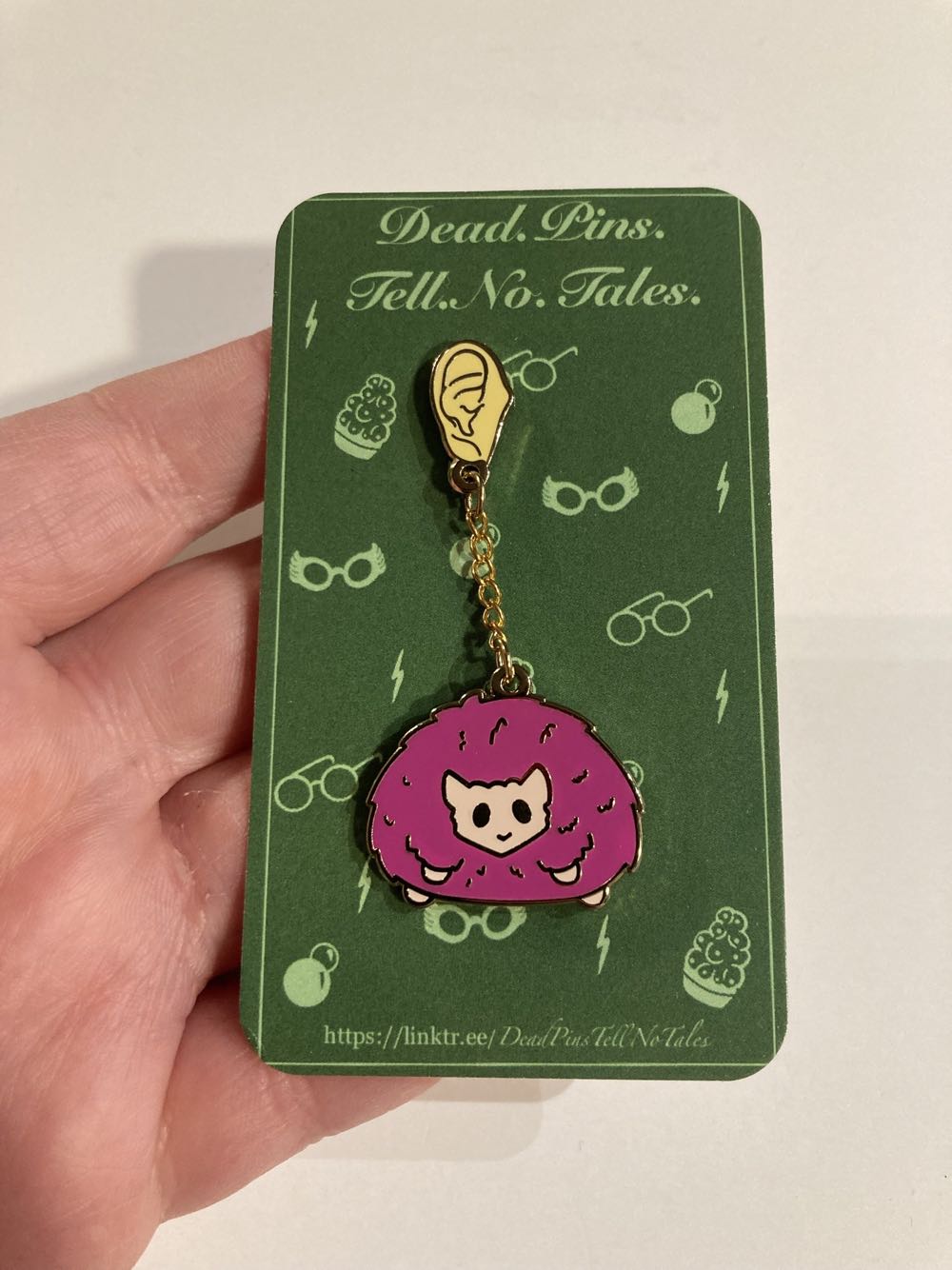 *  pin collectible - Main Image 3