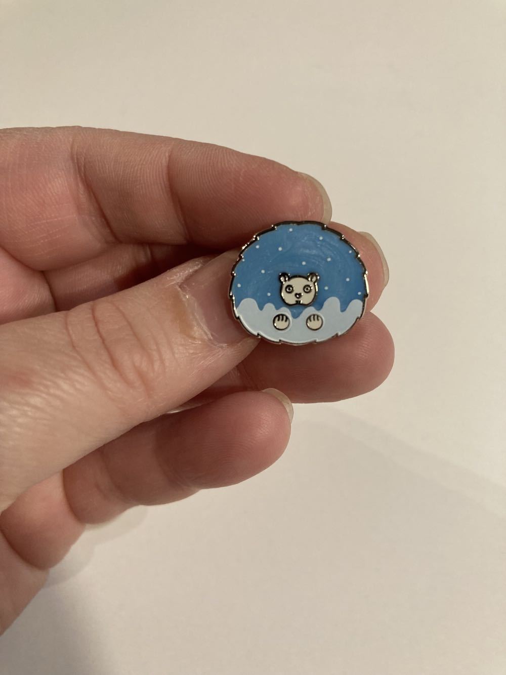 *  pin collectible - Main Image 2