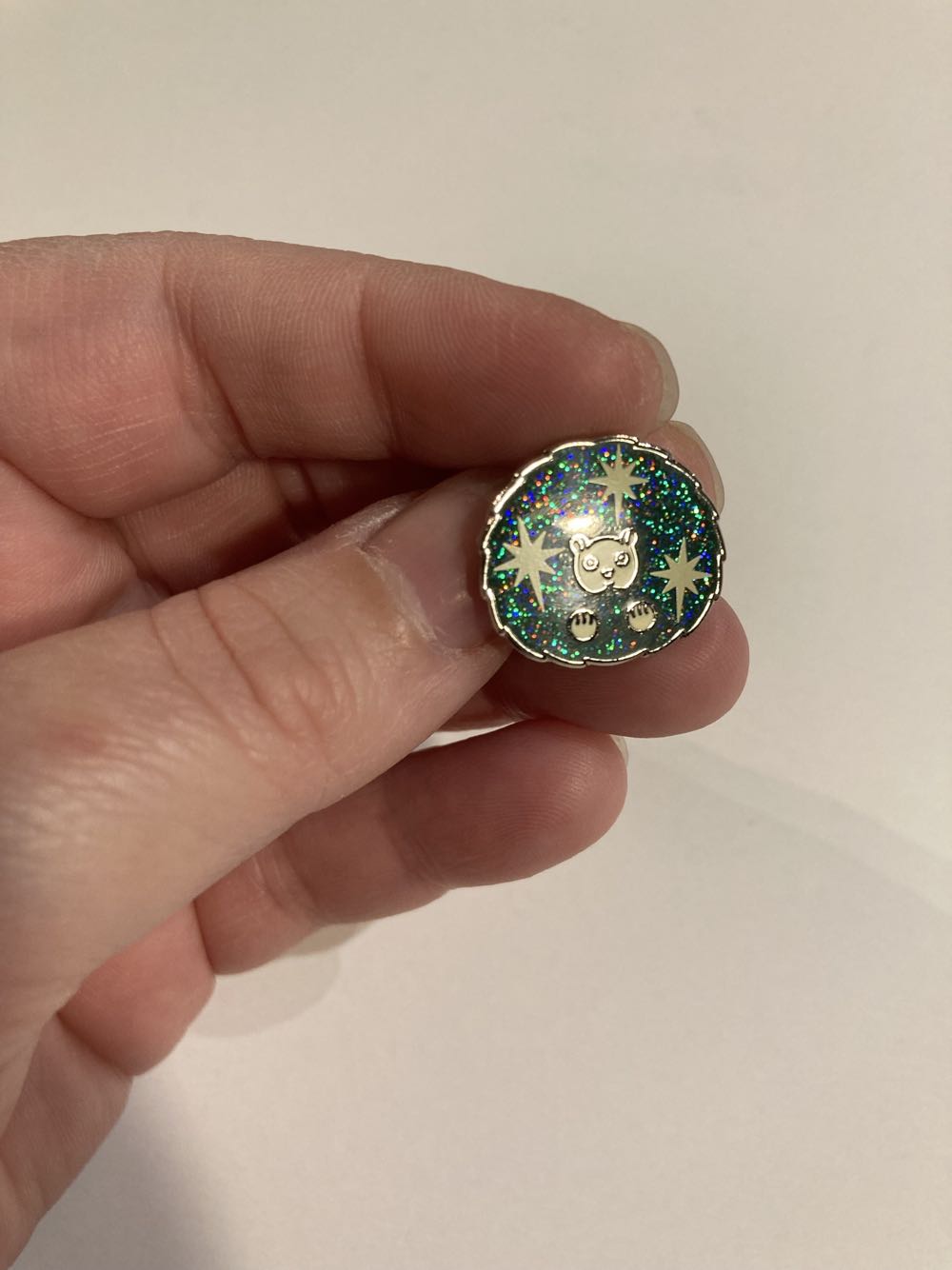 * 2  pin collectible - Main Image 3