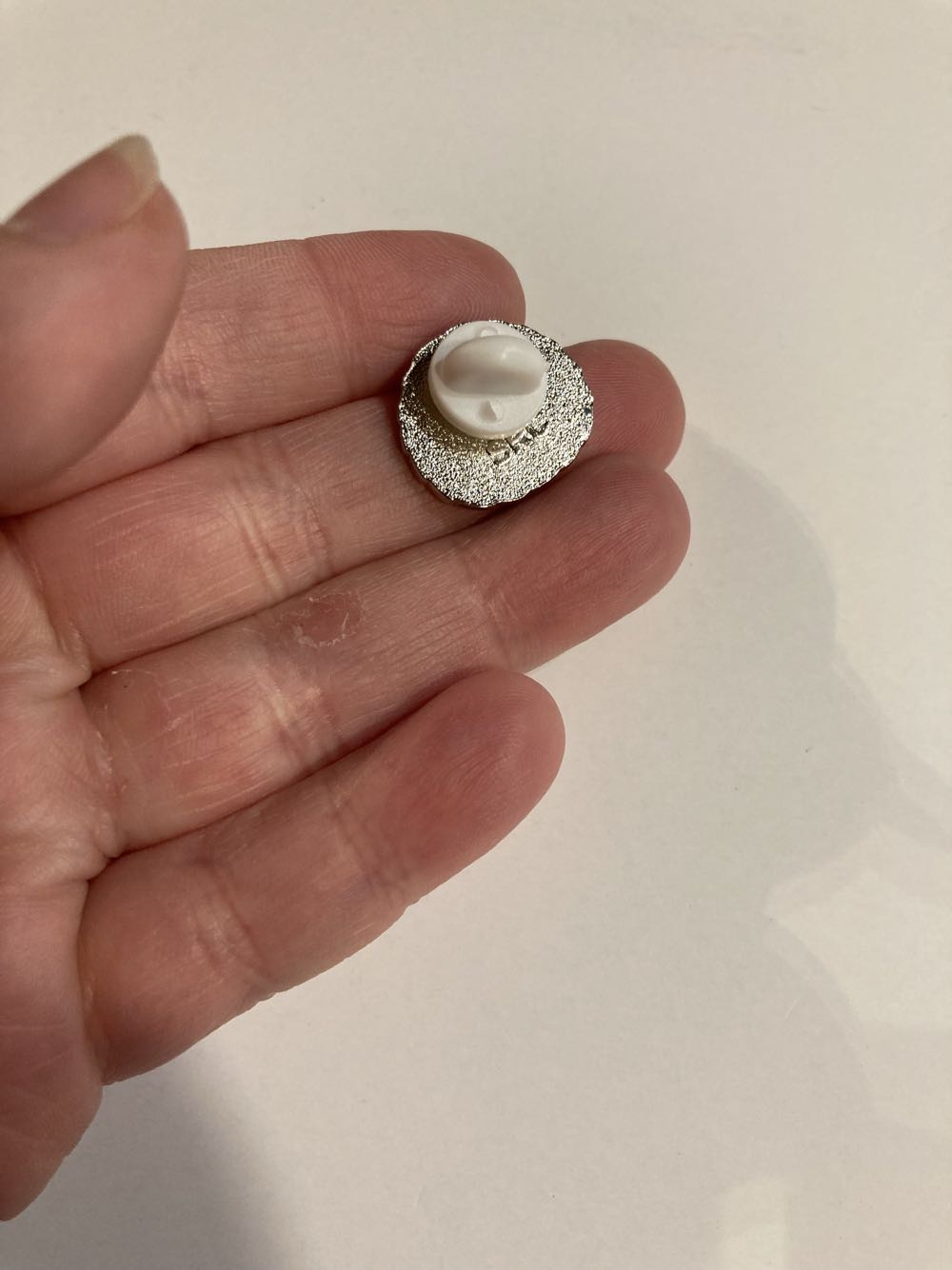 *  pin collectible - Main Image 2