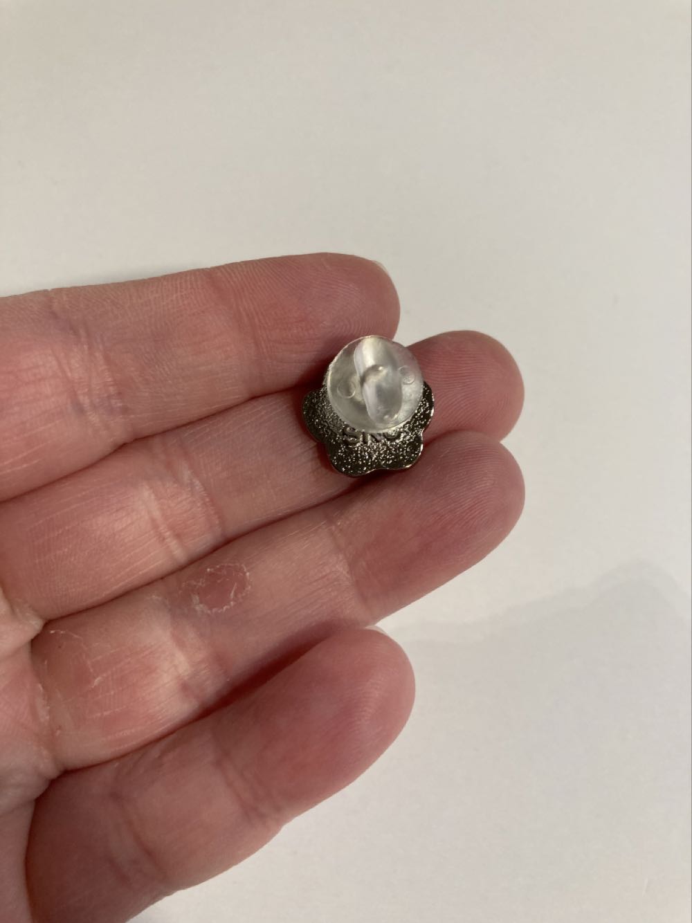 *  pin collectible - Main Image 2