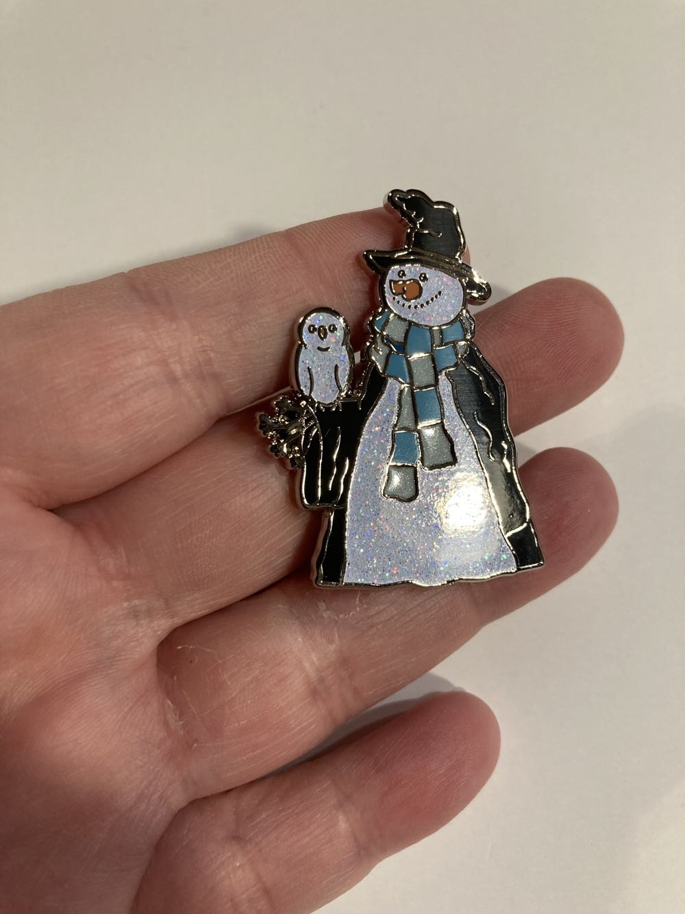 *  pin collectible - Main Image 3