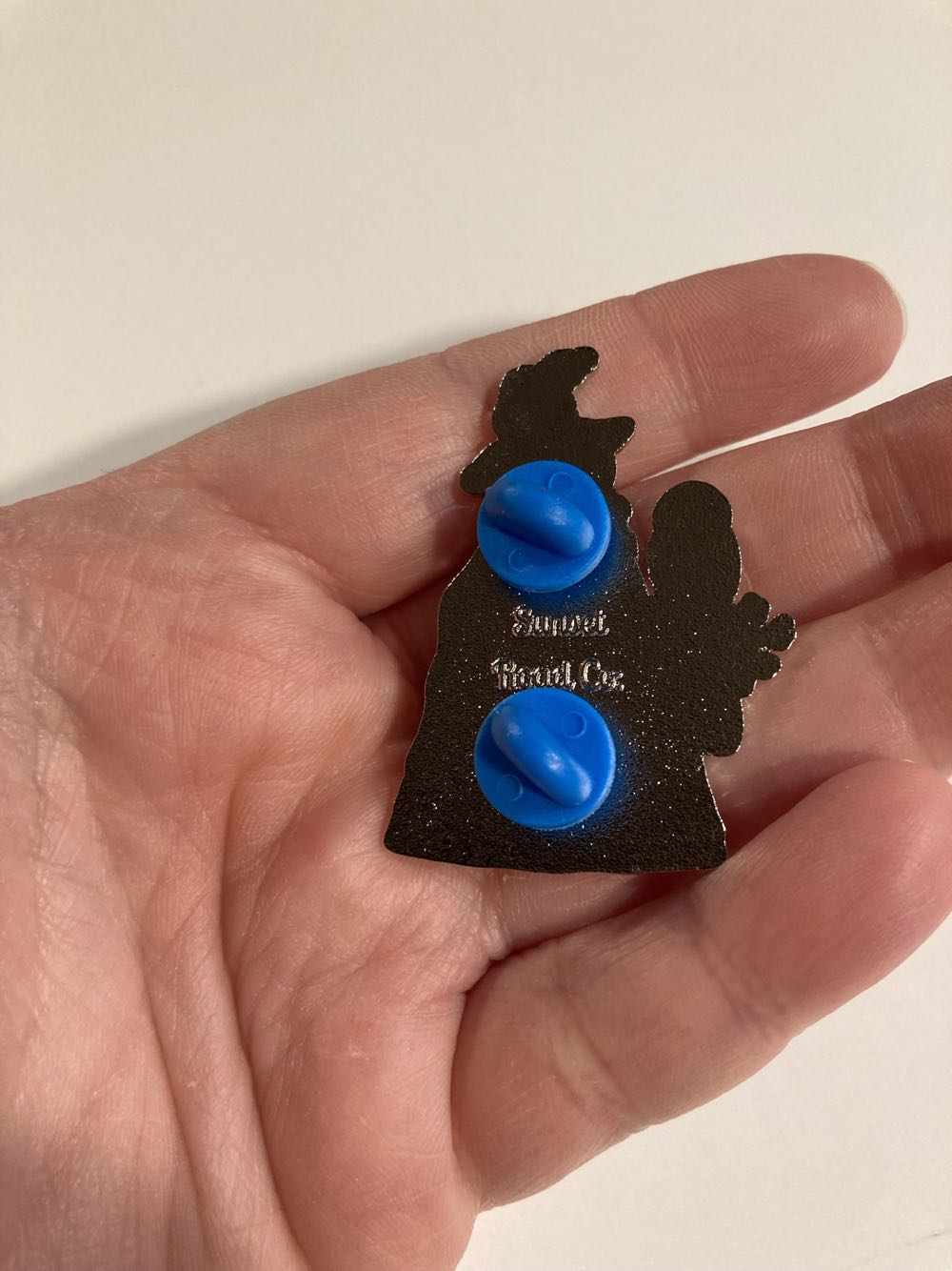 *  pin collectible - Main Image 4