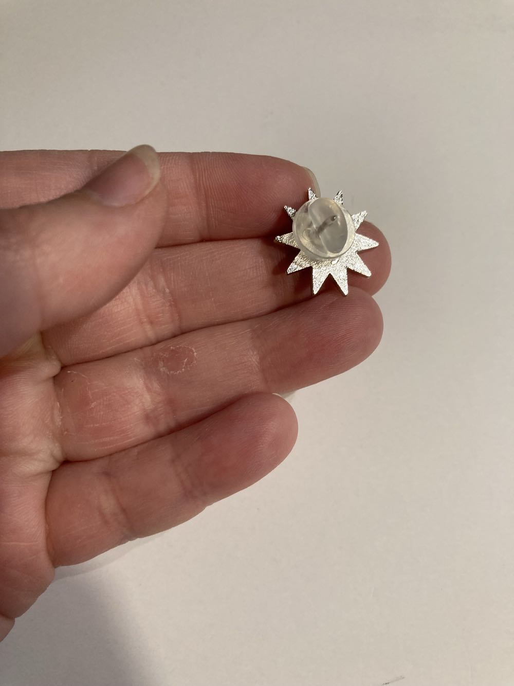 *  pin collectible - Main Image 4