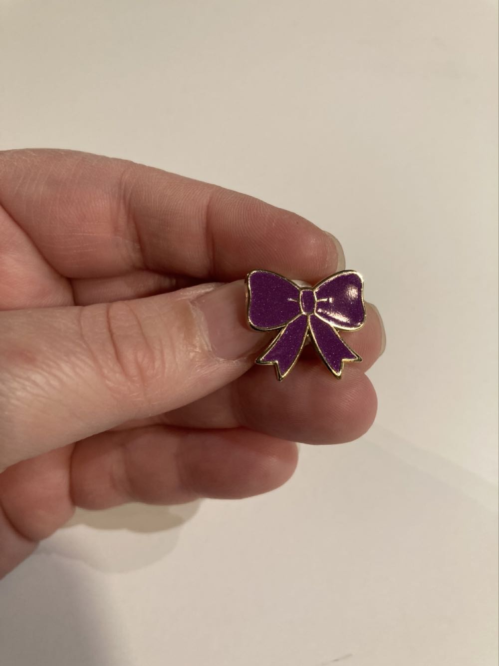 *  pin collectible - Main Image 2