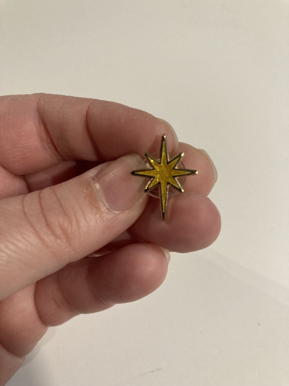 *  pin collectible - Main Image 2