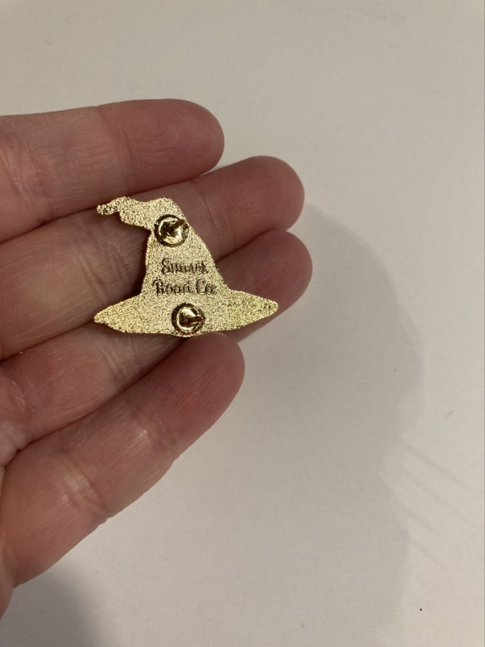 *  pin collectible - Main Image 4