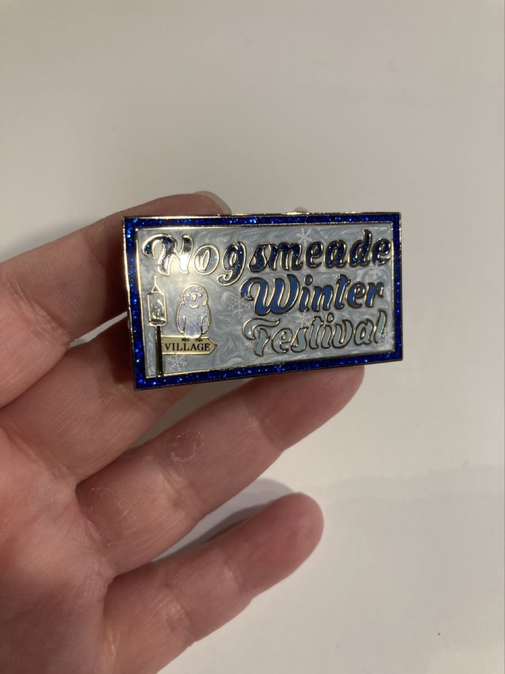 *  pin collectible - Main Image 2