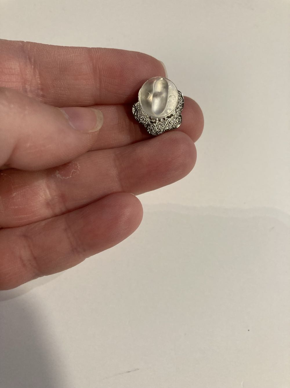 *  pin collectible - Main Image 2