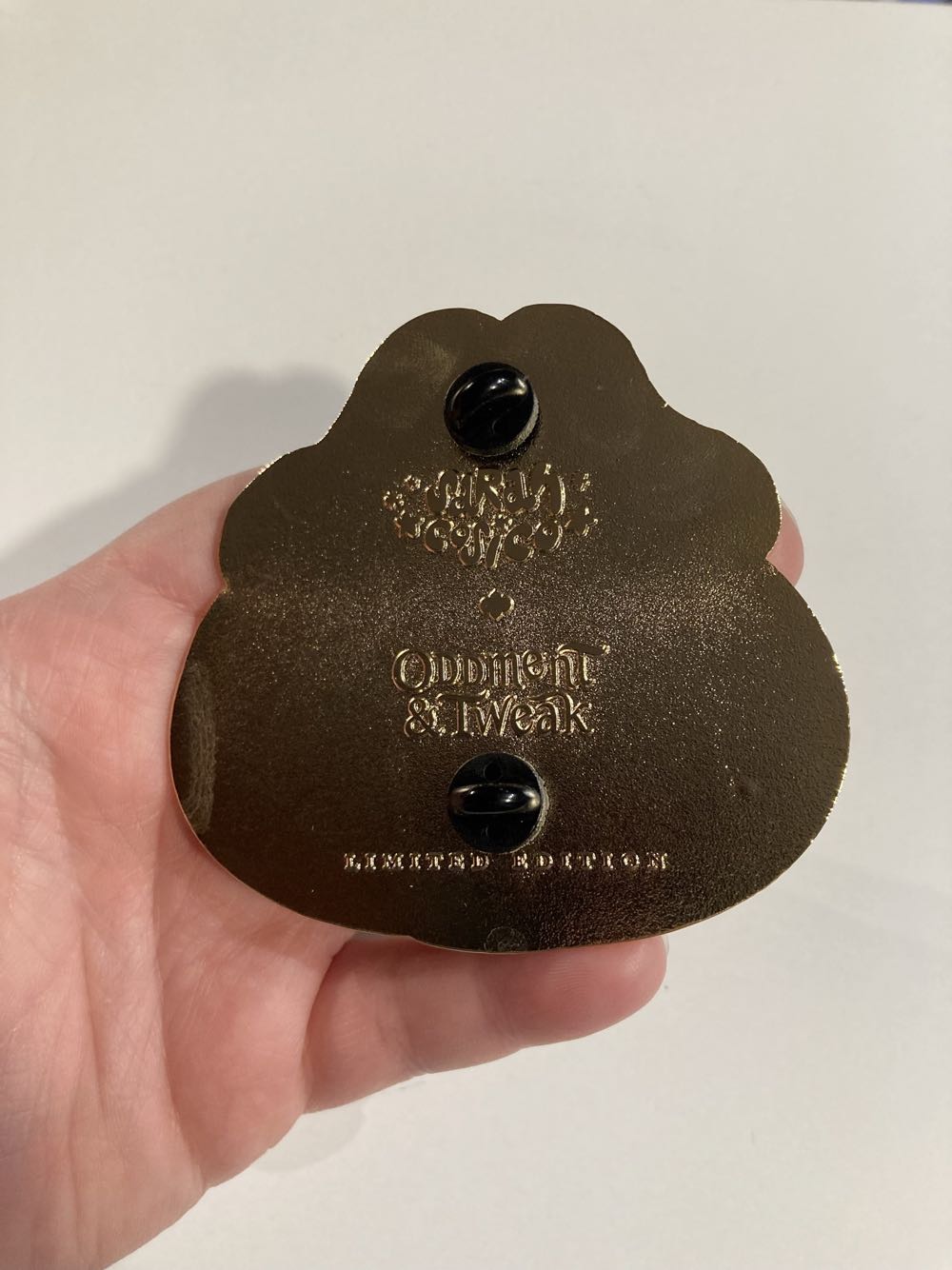 *  pin collectible - Main Image 4