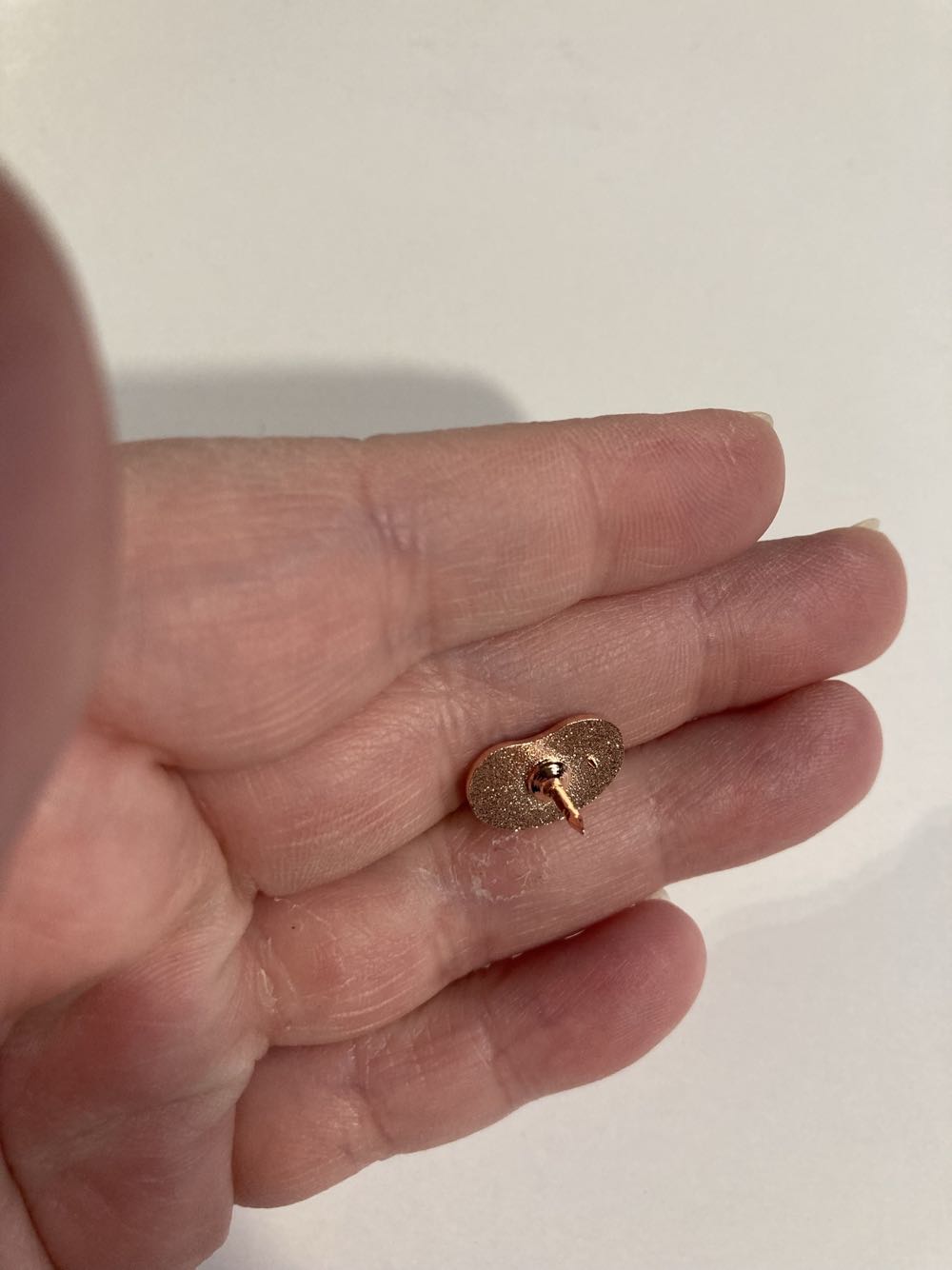 *  pin collectible - Main Image 4