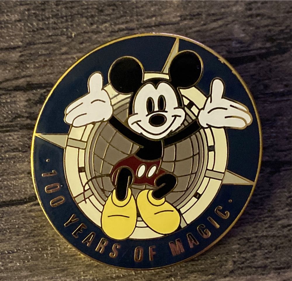 31516 - Disney® Visa® Cardmember Exclusive - Cinderella 70th Anniversary