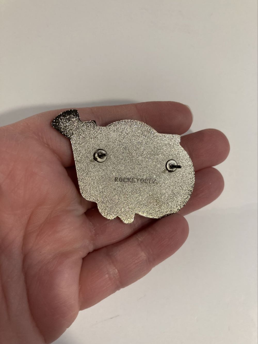 *  pin collectible - Main Image 3