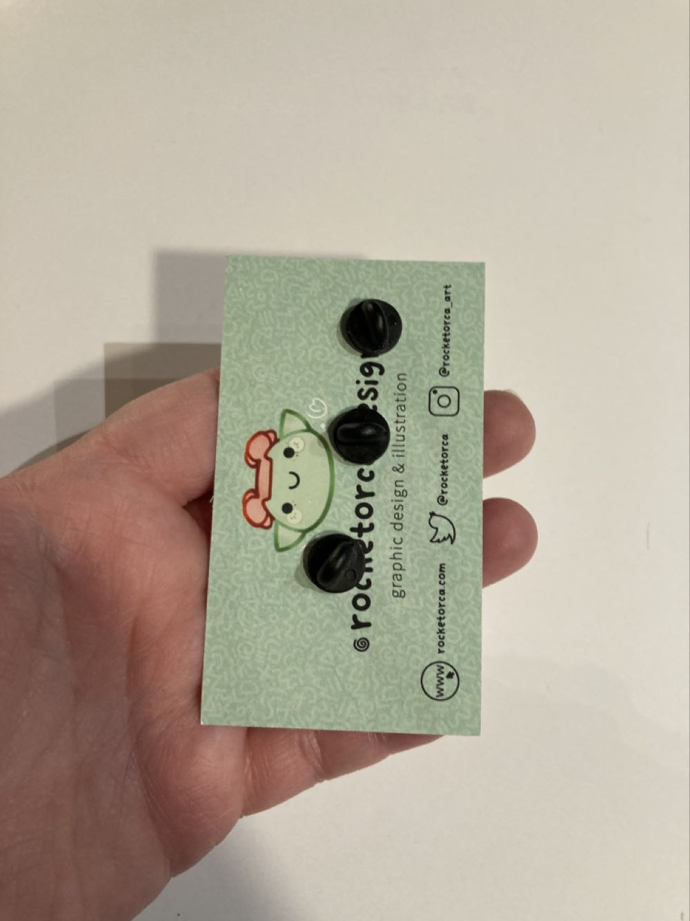 *  pin collectible - Main Image 3