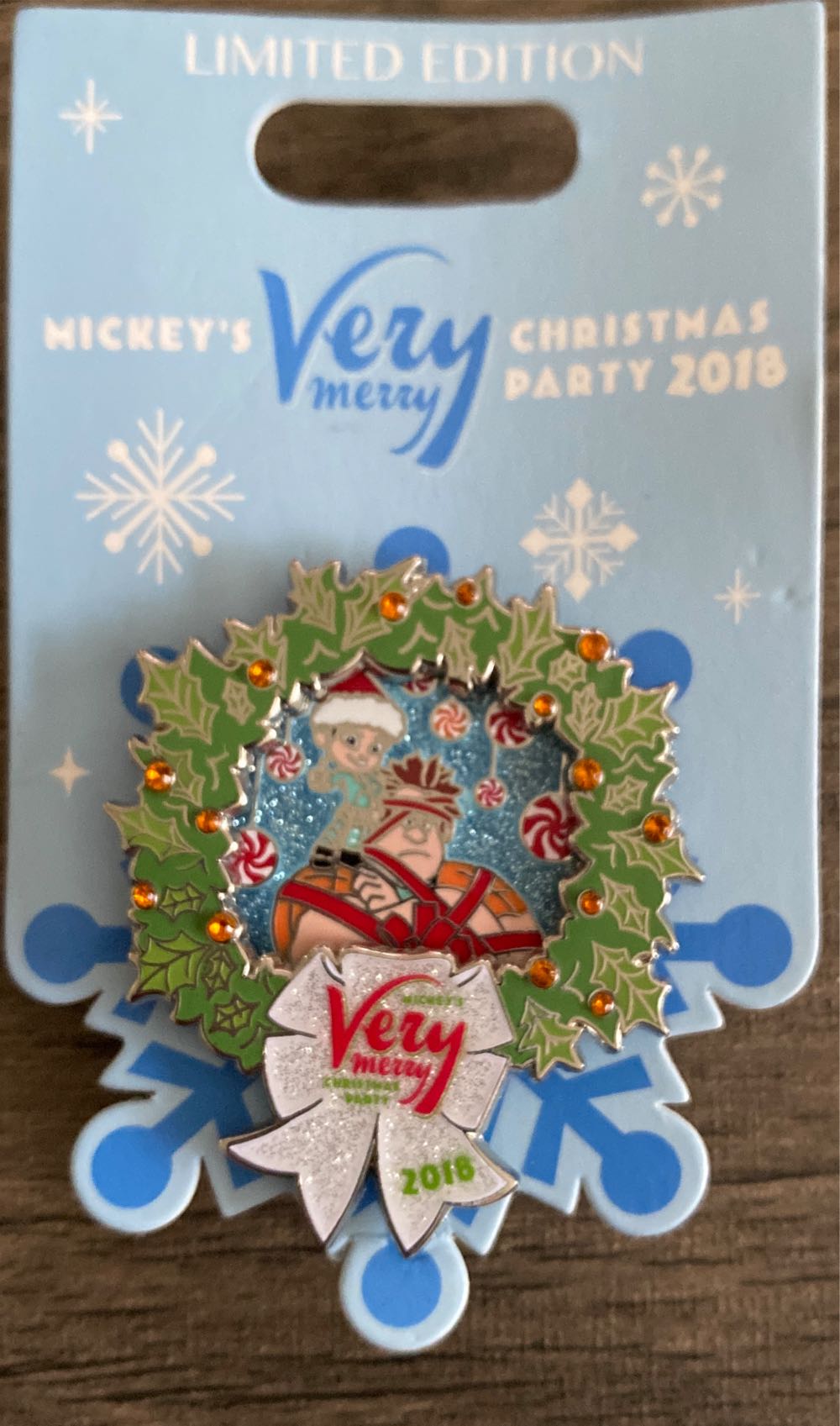 18565 - DMC Disney Movie Club Exclusive VIP Pin - Moana