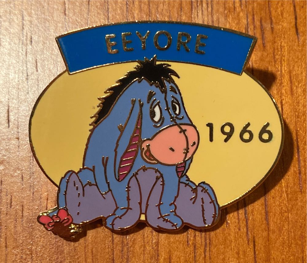 Disney Birds 2013 Hidden Mickey Zazu