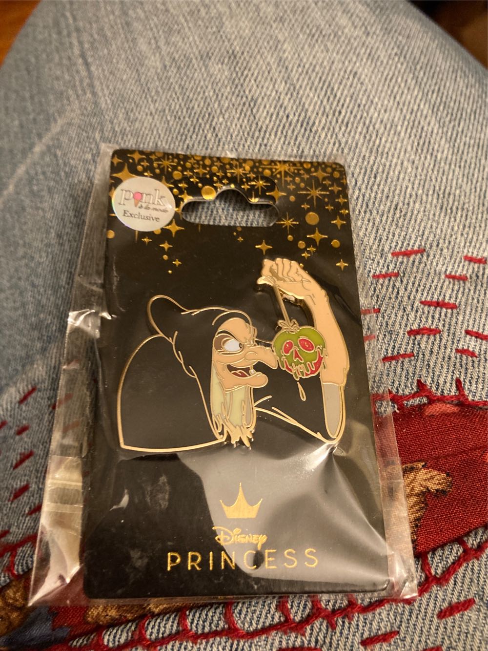 Piglet With Balloons Winnie The Pooh 2019 Hidden Mickey Quotes