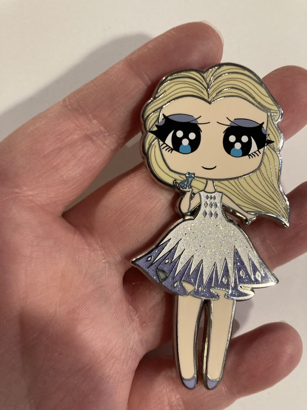 *  pin collectible - Main Image 2