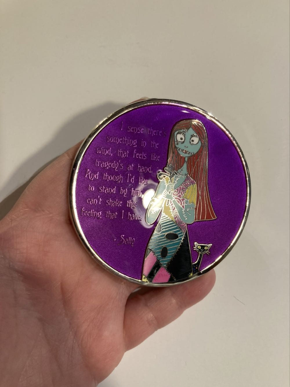 *  pin collectible - Main Image 2