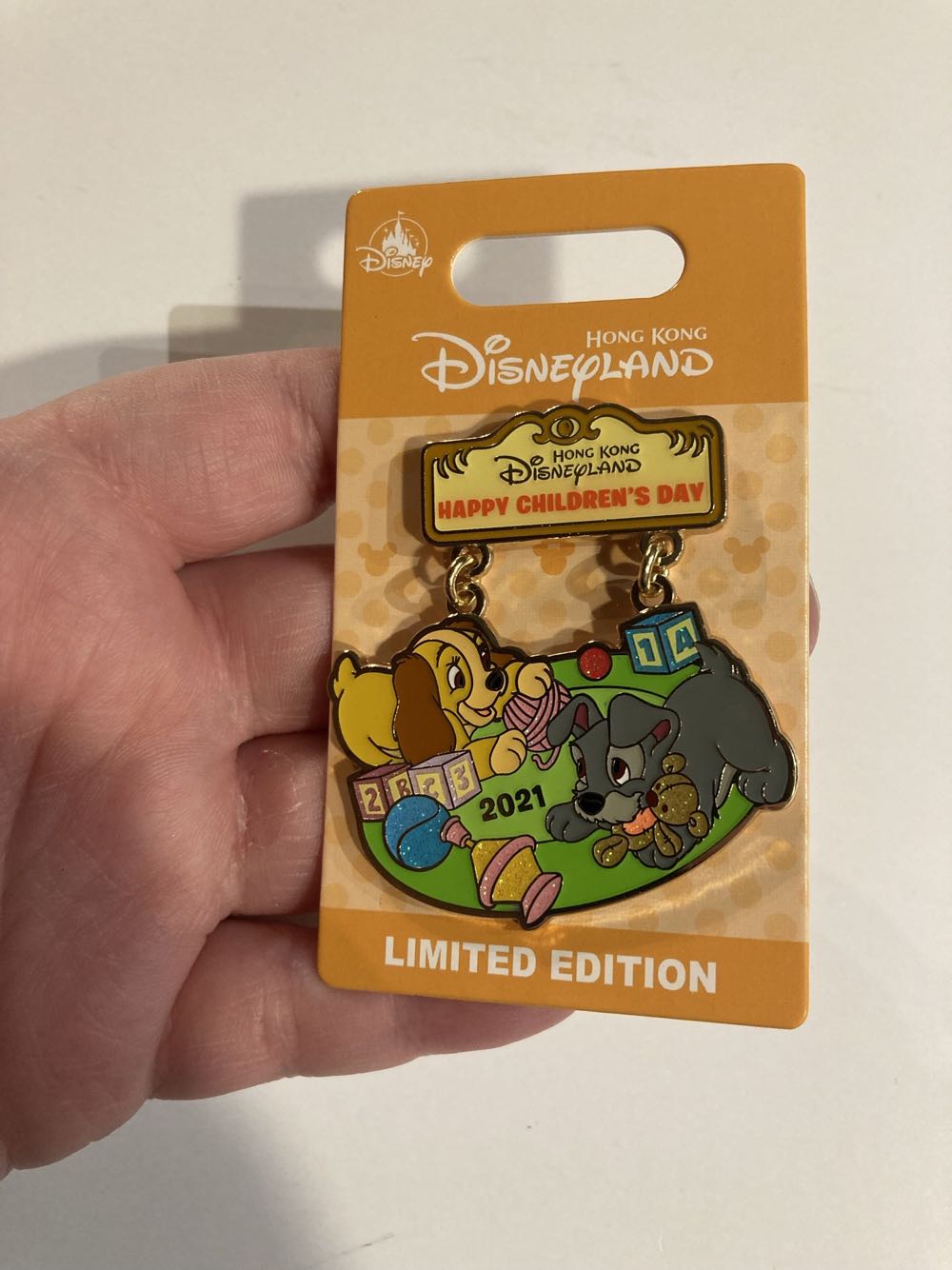 *  pin collectible - Main Image 2