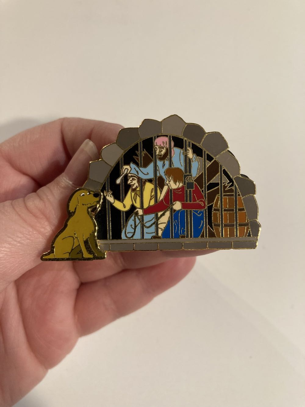 *  pin collectible - Main Image 2