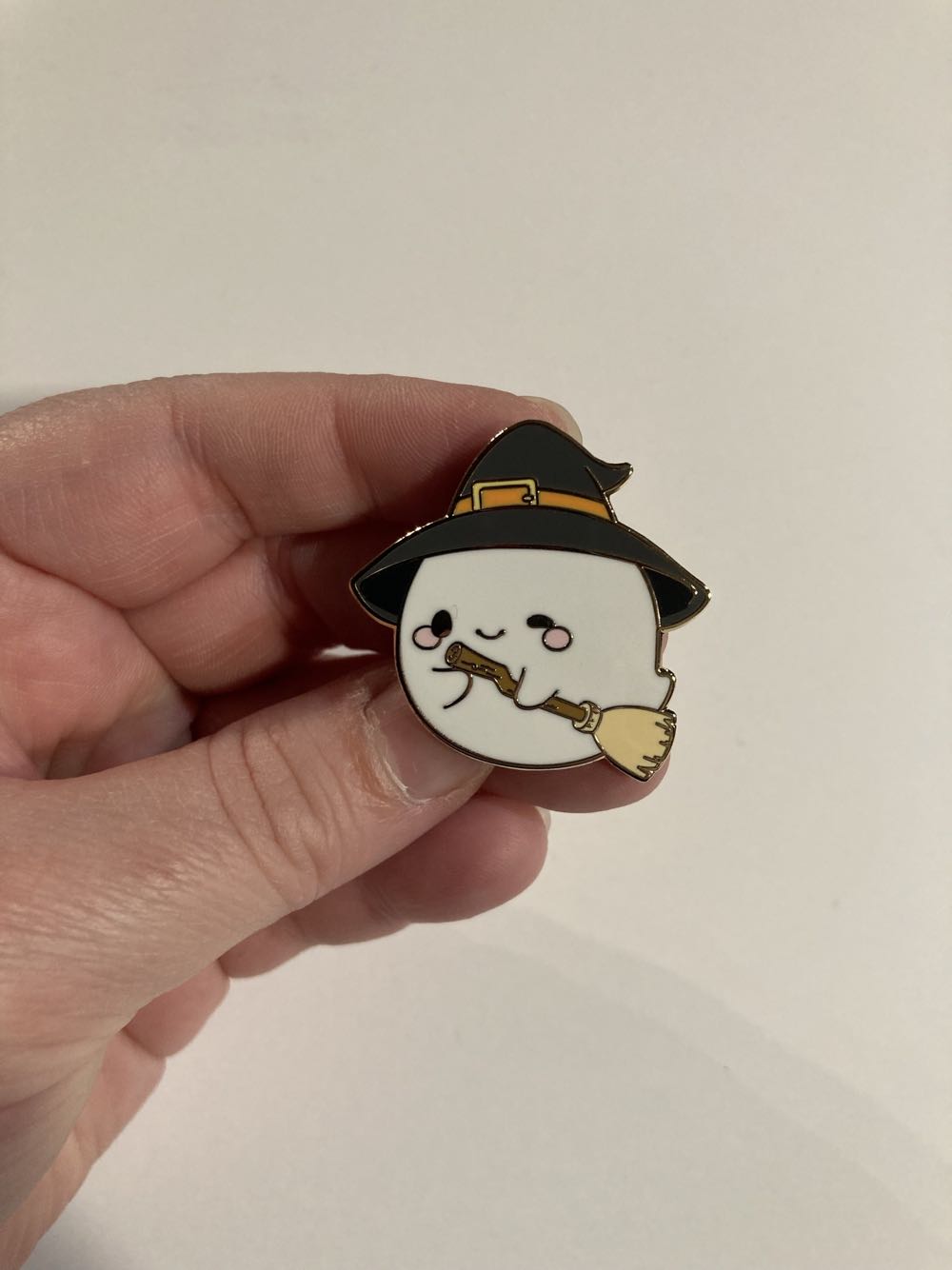 *  pin collectible - Main Image 2